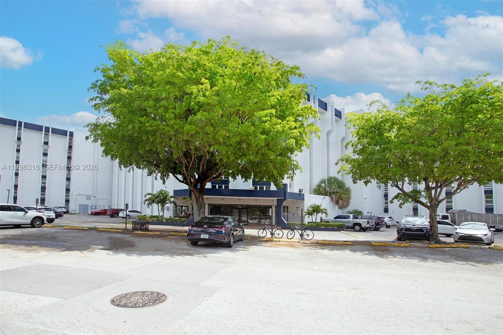 9682 Fontainebleau Blvd # 503, Miami FL 33172 — 34
