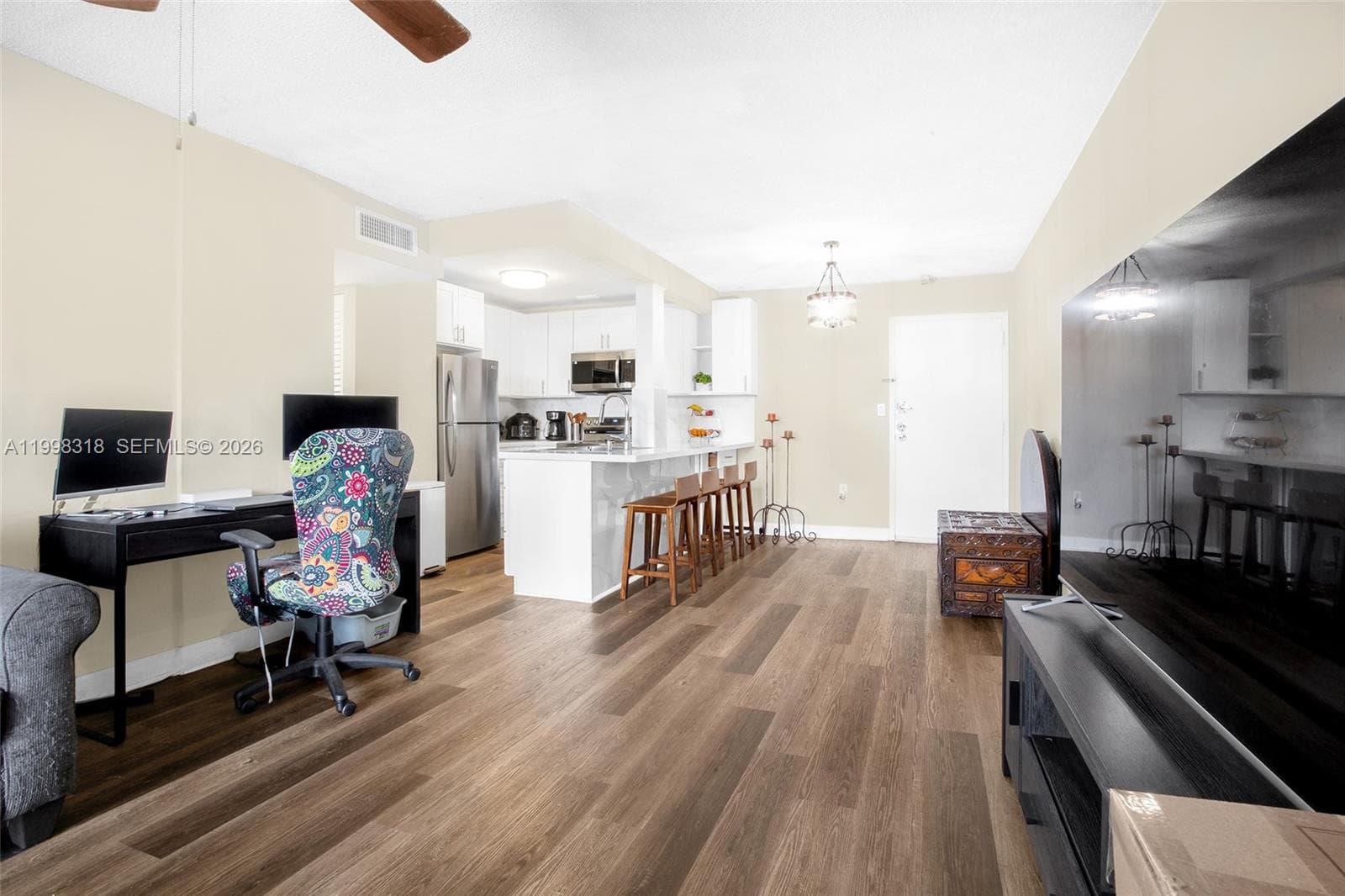 9682 Fontainebleau Blvd # 503, Miami FL 33172 — 10
