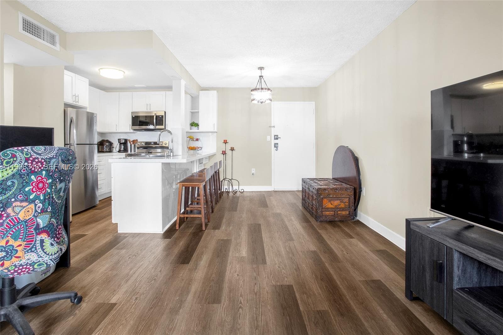 9682 Fontainebleau Blvd # 503, Miami FL 33172 — 11