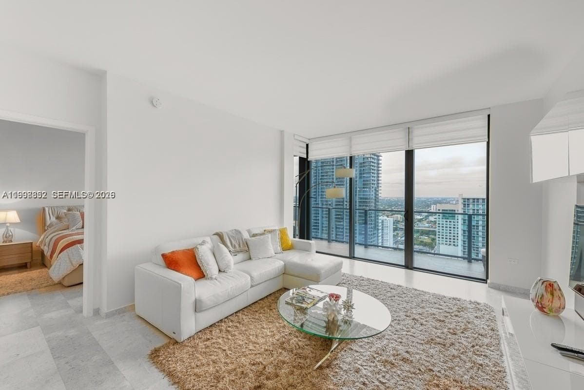 68 SE 6th St # 3006, Miami FL 33131 — 4