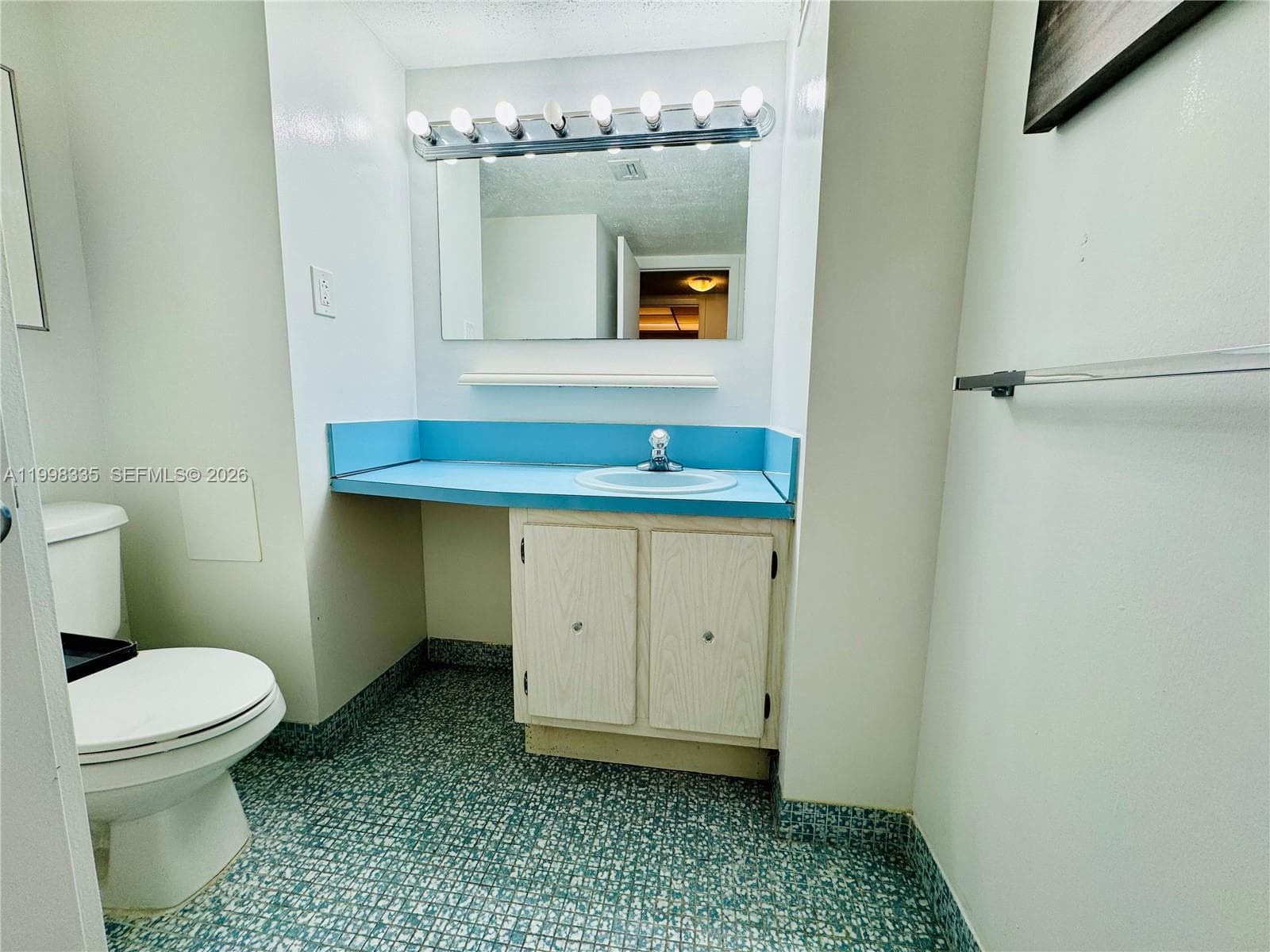 18011 Biscayne Blvd # 1003, Aventura FL 33160 — 17