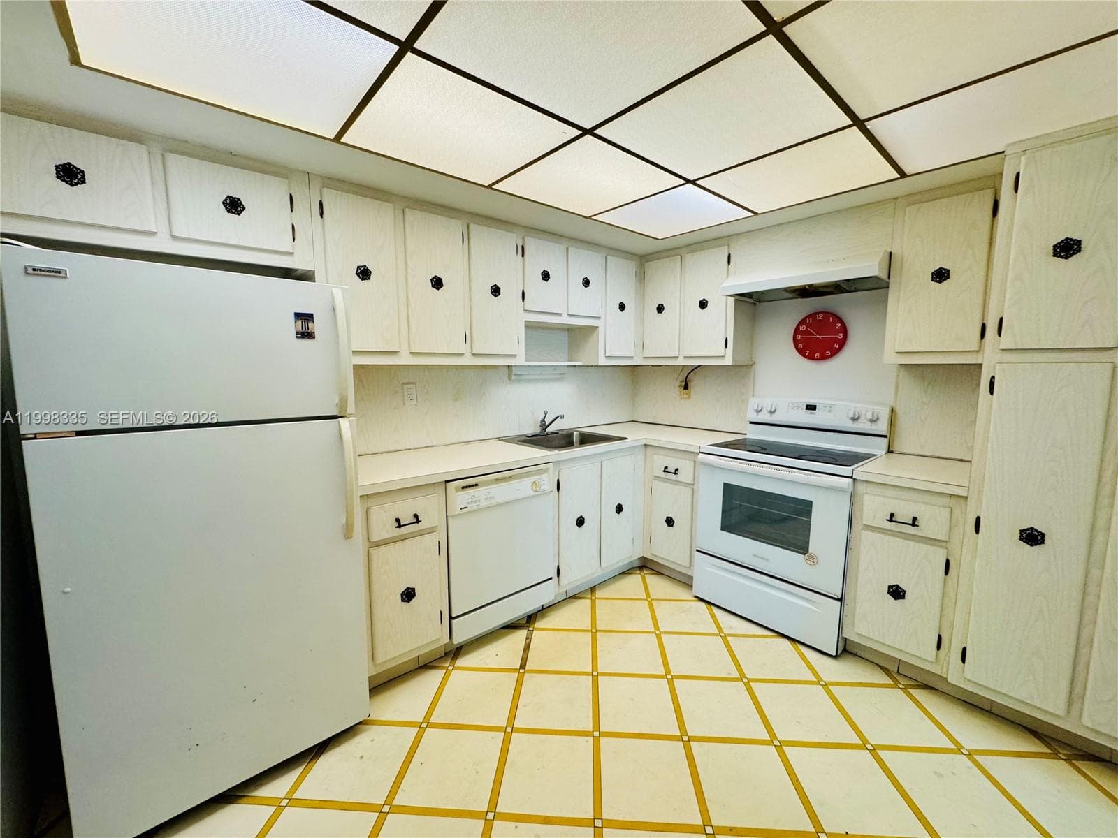 18011 Biscayne Blvd # 1003, Aventura FL 33160 — 4