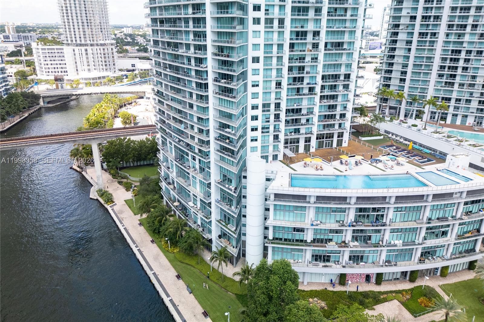 92 SW 3rd St # 3512, Miami FL 33130 — 56