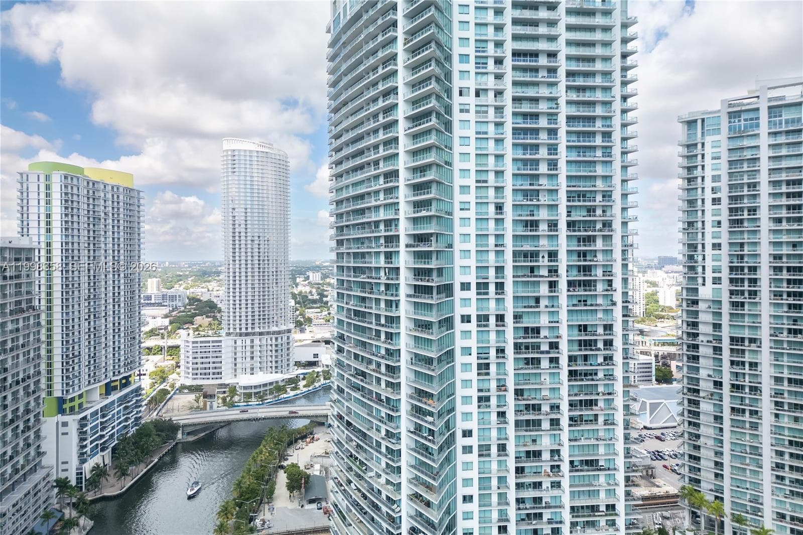 92 SW 3rd St # 3512, Miami FL 33130 — 49