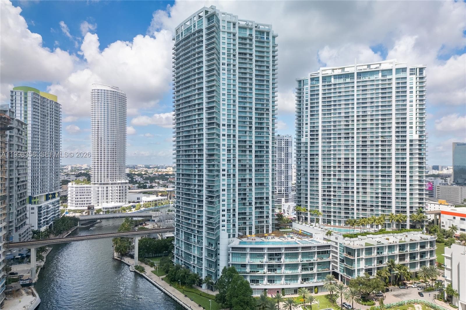 92 SW 3rd St # 3512, Miami FL 33130 — 55