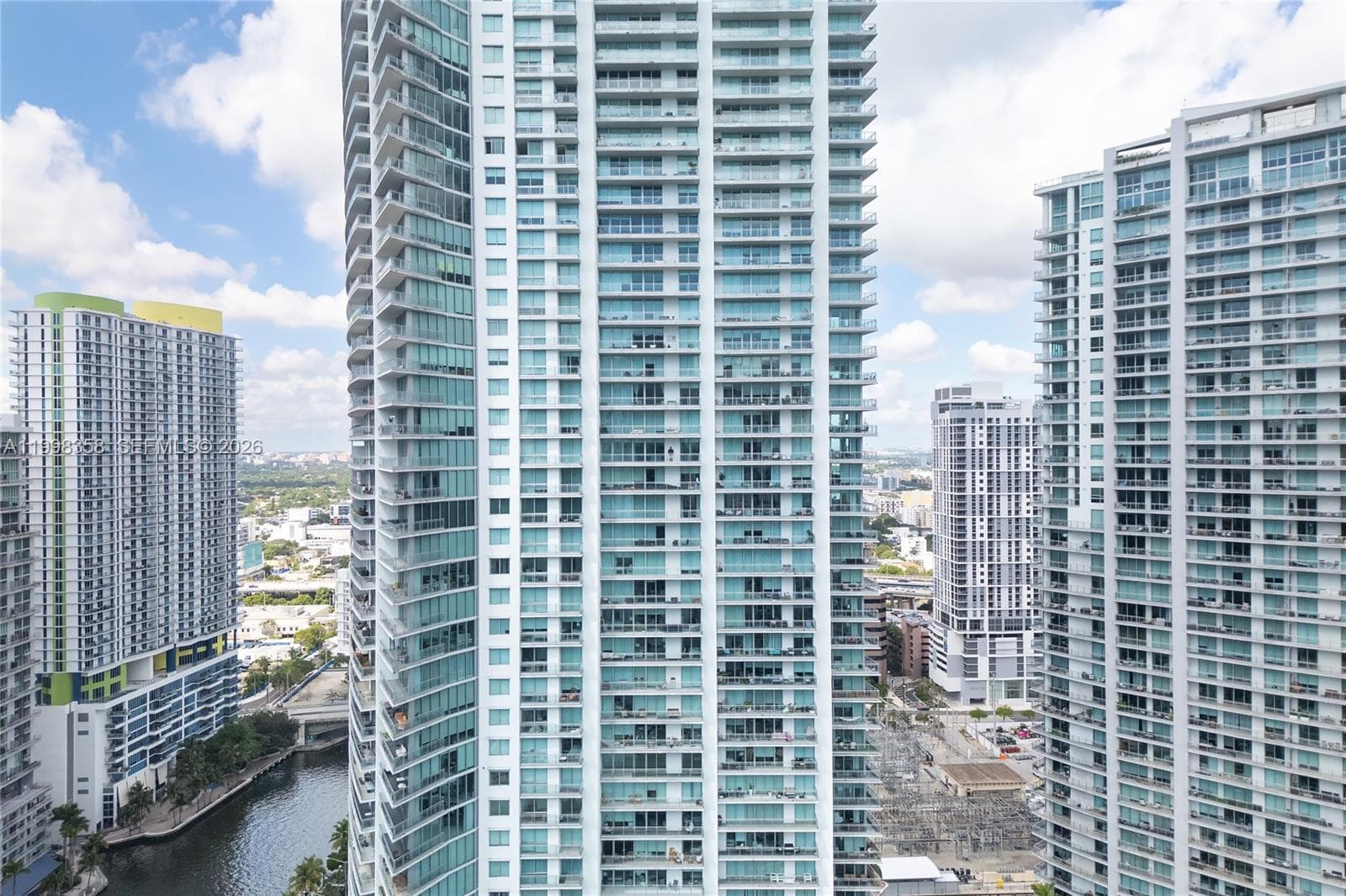 92 SW 3rd St # 3512, Miami FL 33130 — 48