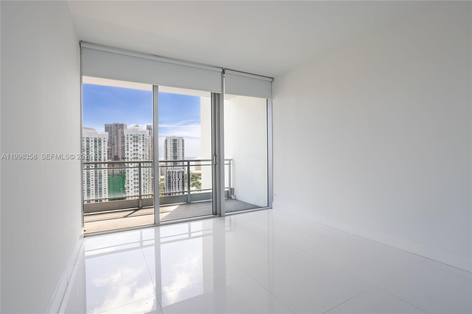 92 SW 3rd St # 3512, Miami FL 33130 — 19