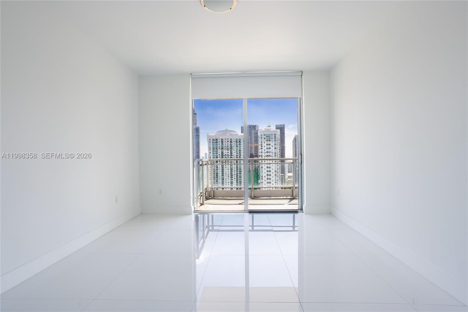 92 SW 3rd St # 3512, Miami FL 33130 — 8