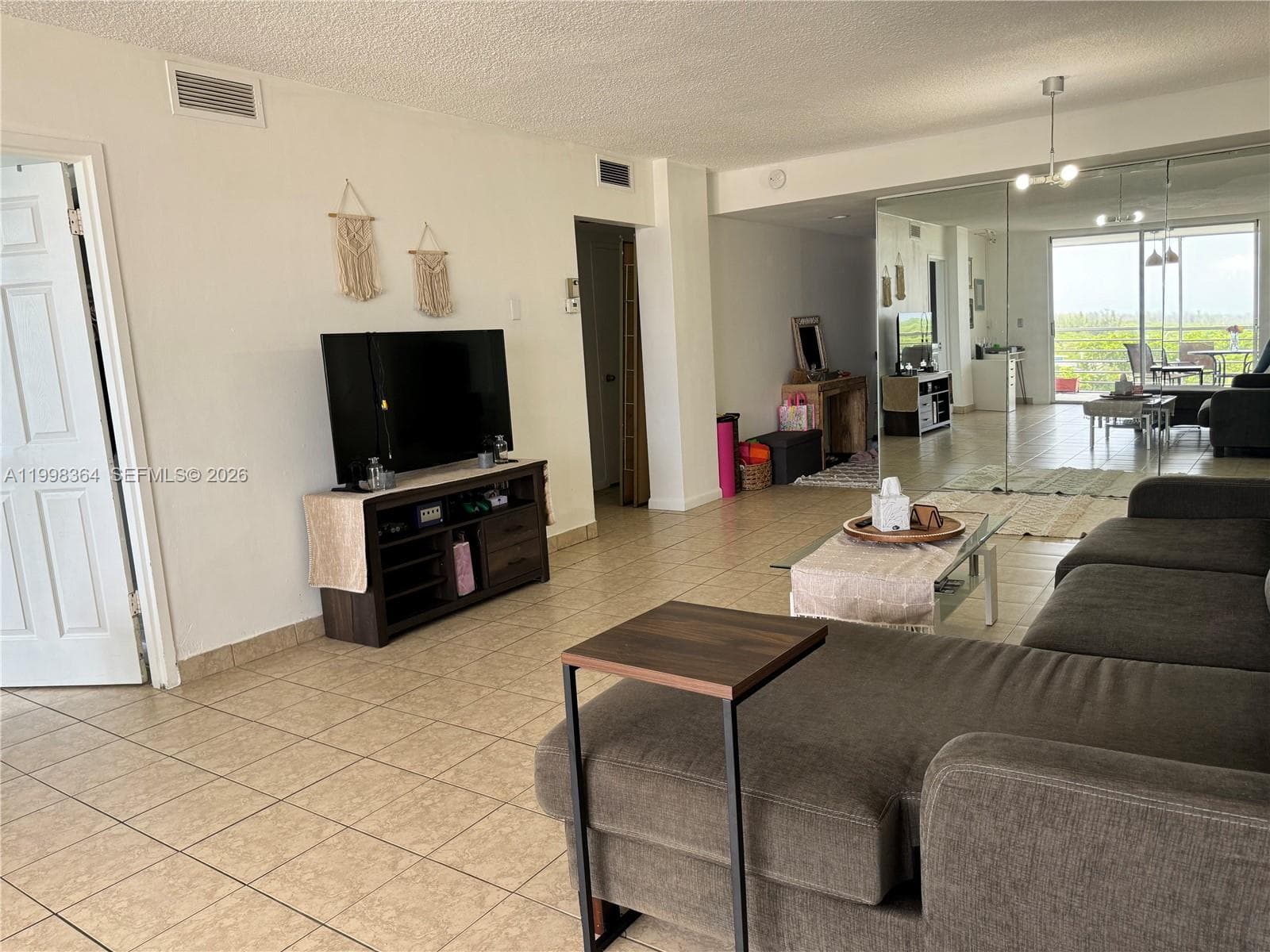 3660 NE 166th St # 812, North Miami Beach FL 33160 — 5