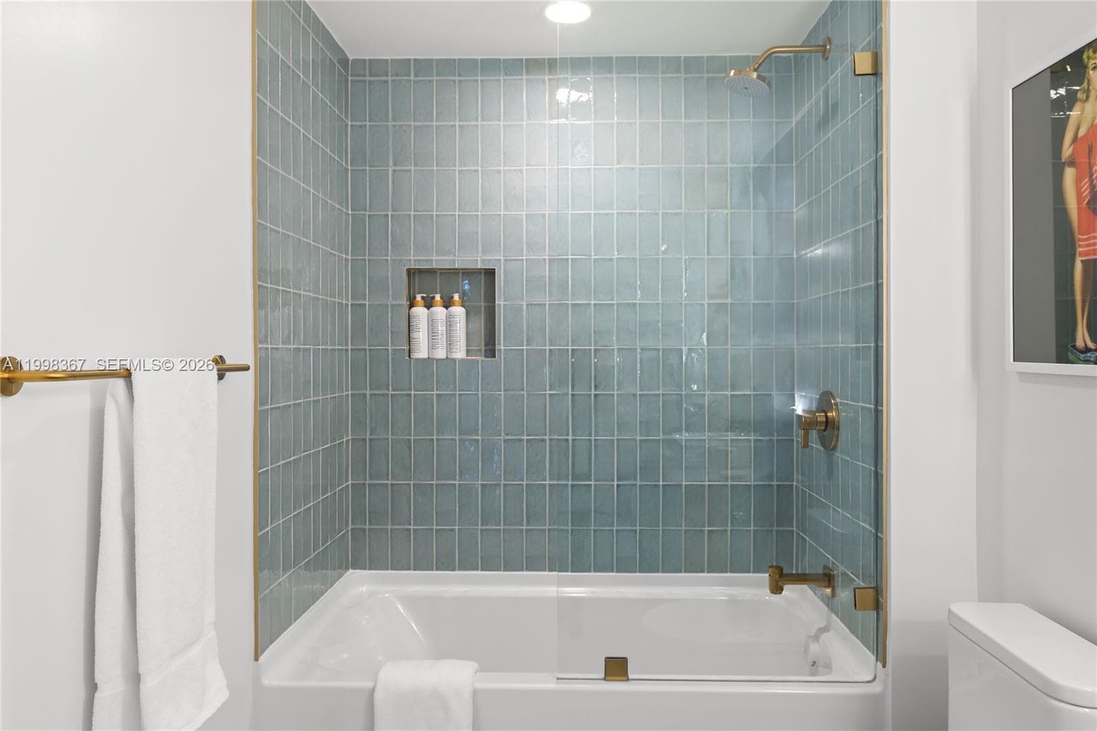 601 NE 1 st # 2716, Miami FL 33132 — 23