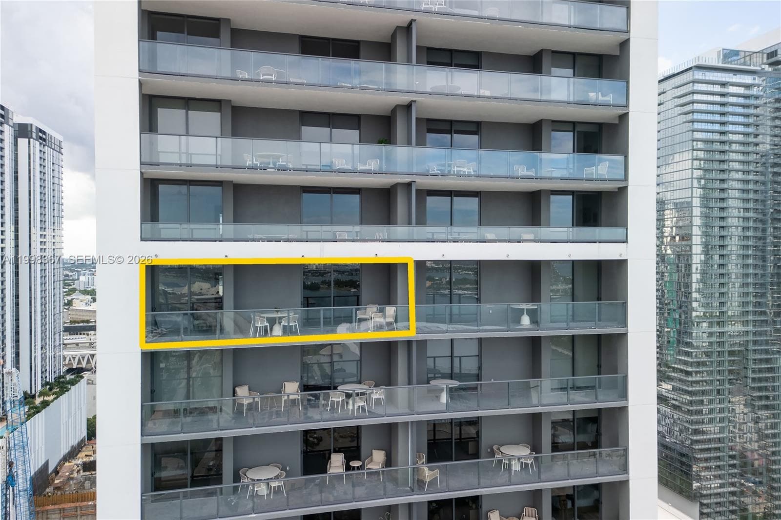 601 NE 1 st # 2716, Miami FL 33132 — 72