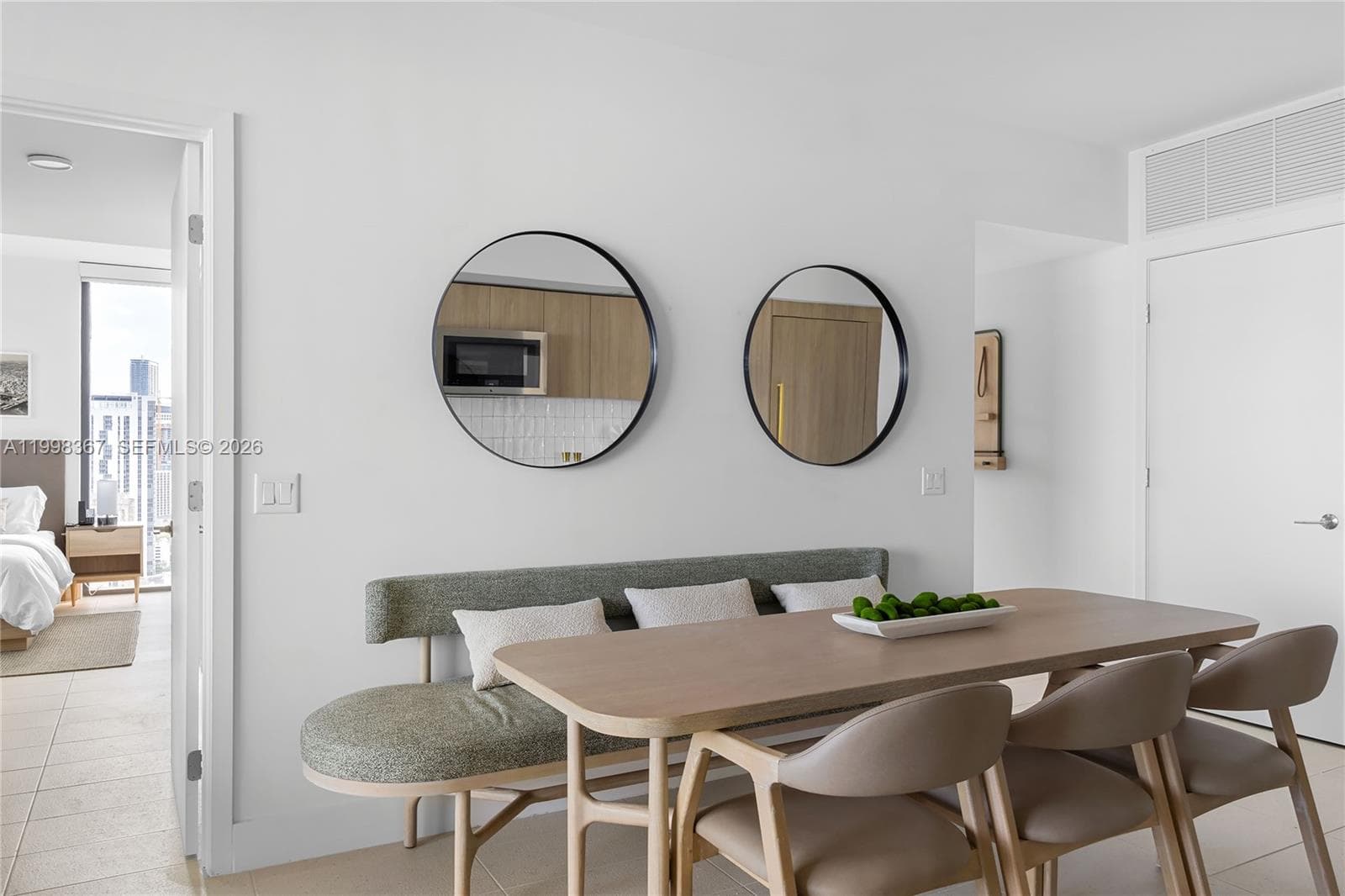 601 NE 1 st # 2716, Miami FL 33132 — 6