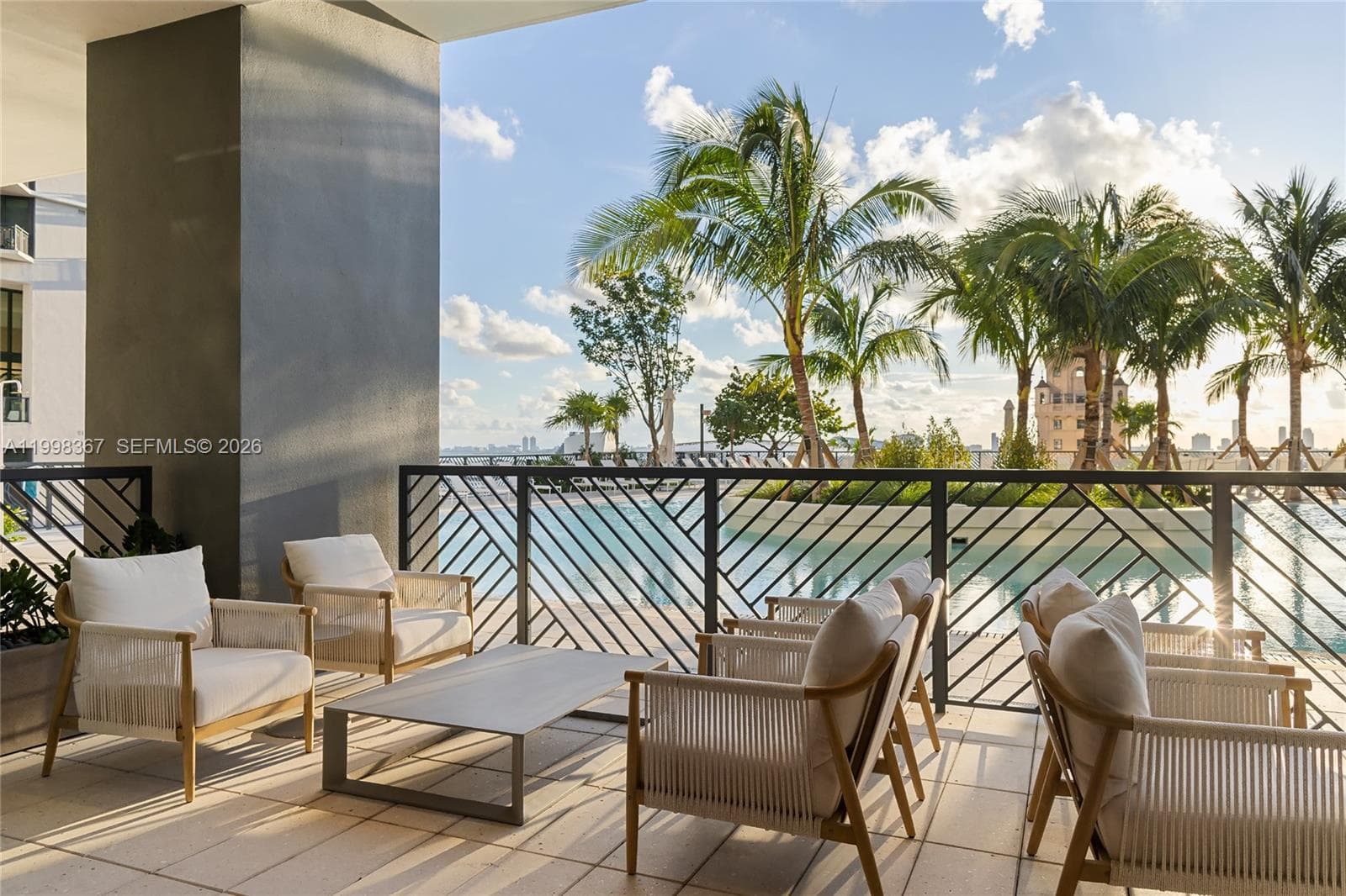 601 NE 1 st # 2716, Miami FL 33132 — 57