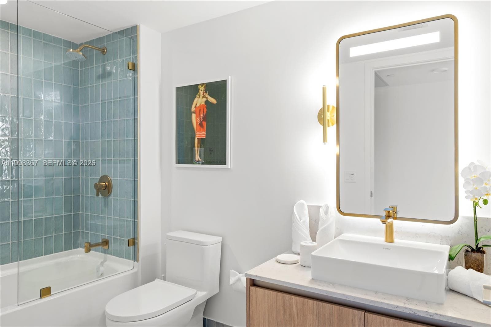 601 NE 1 st # 2716, Miami FL 33132 — 22