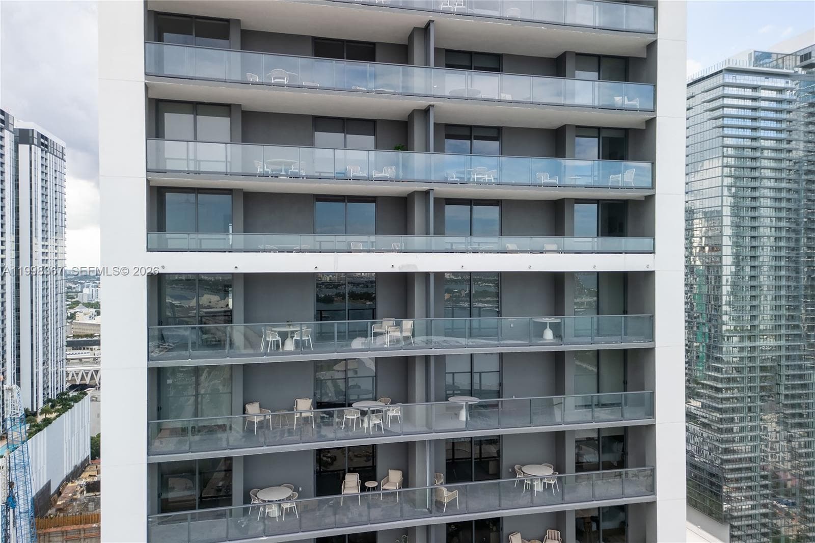 601 NE 1 st # 2716, Miami FL 33132 — 71