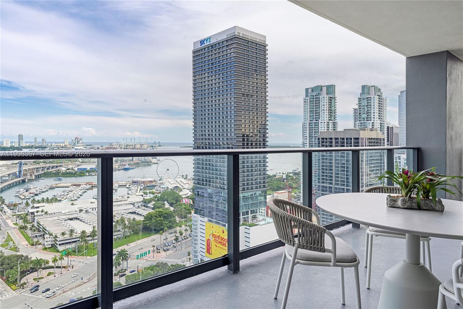 601 NE 1 st # 2716, Miami FL 33132 — 35