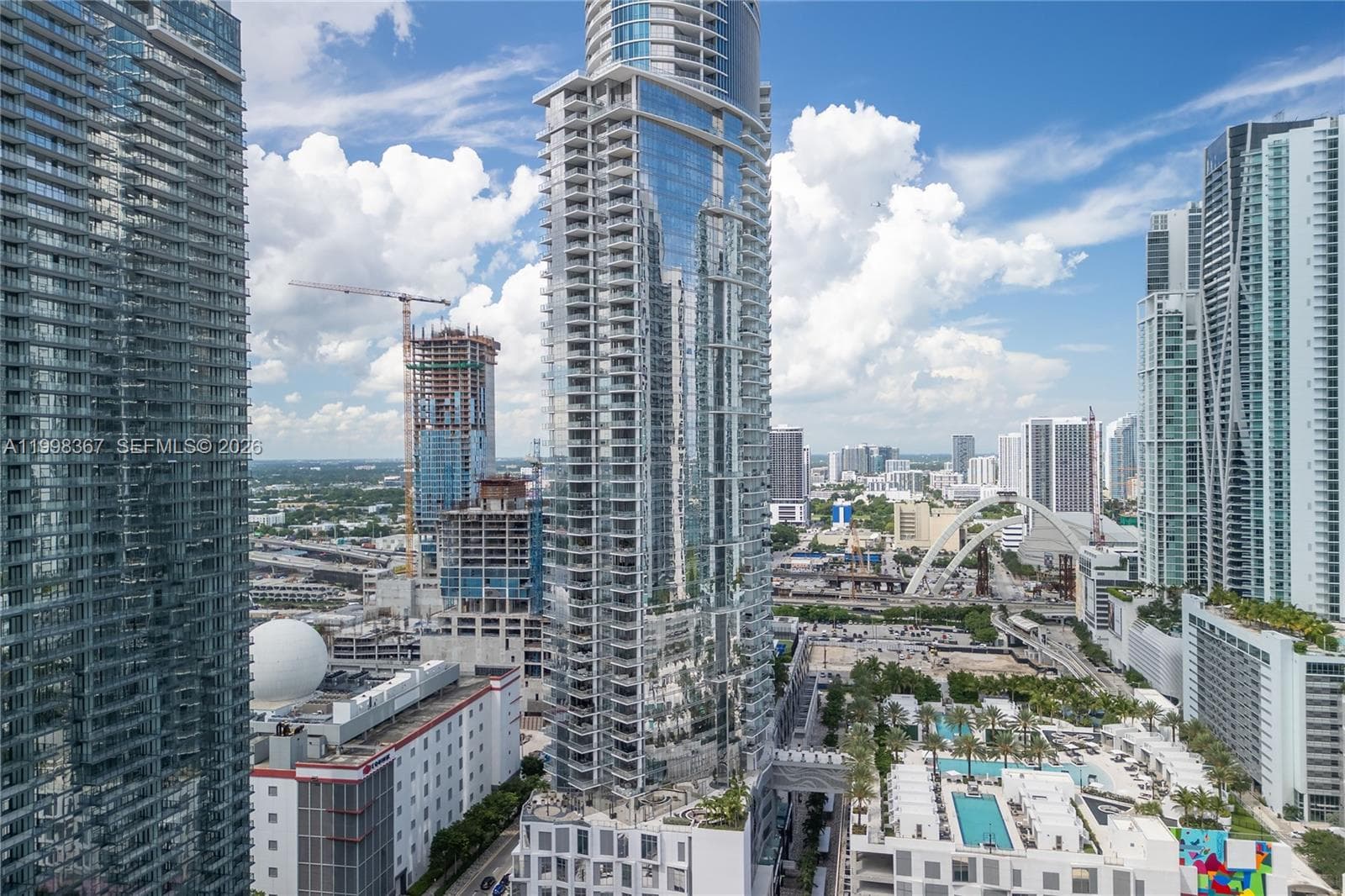 601 NE 1 st # 2716, Miami FL 33132 — 64