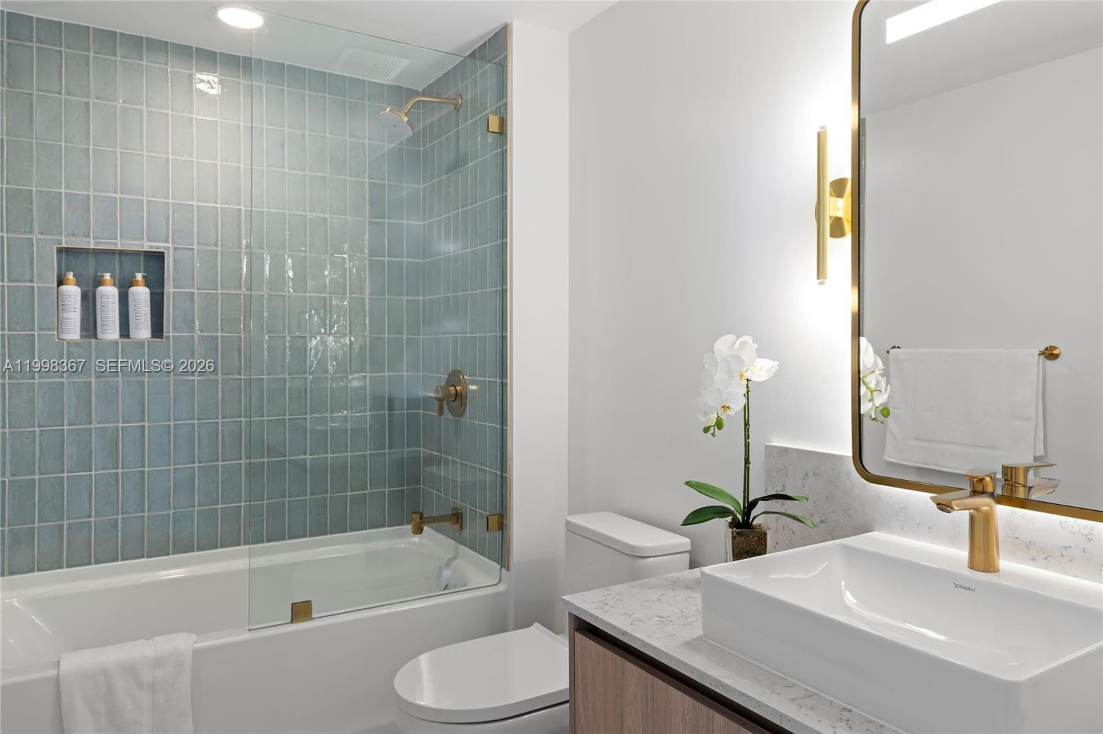 601 NE 1 st # 2716, Miami FL 33132 — 29