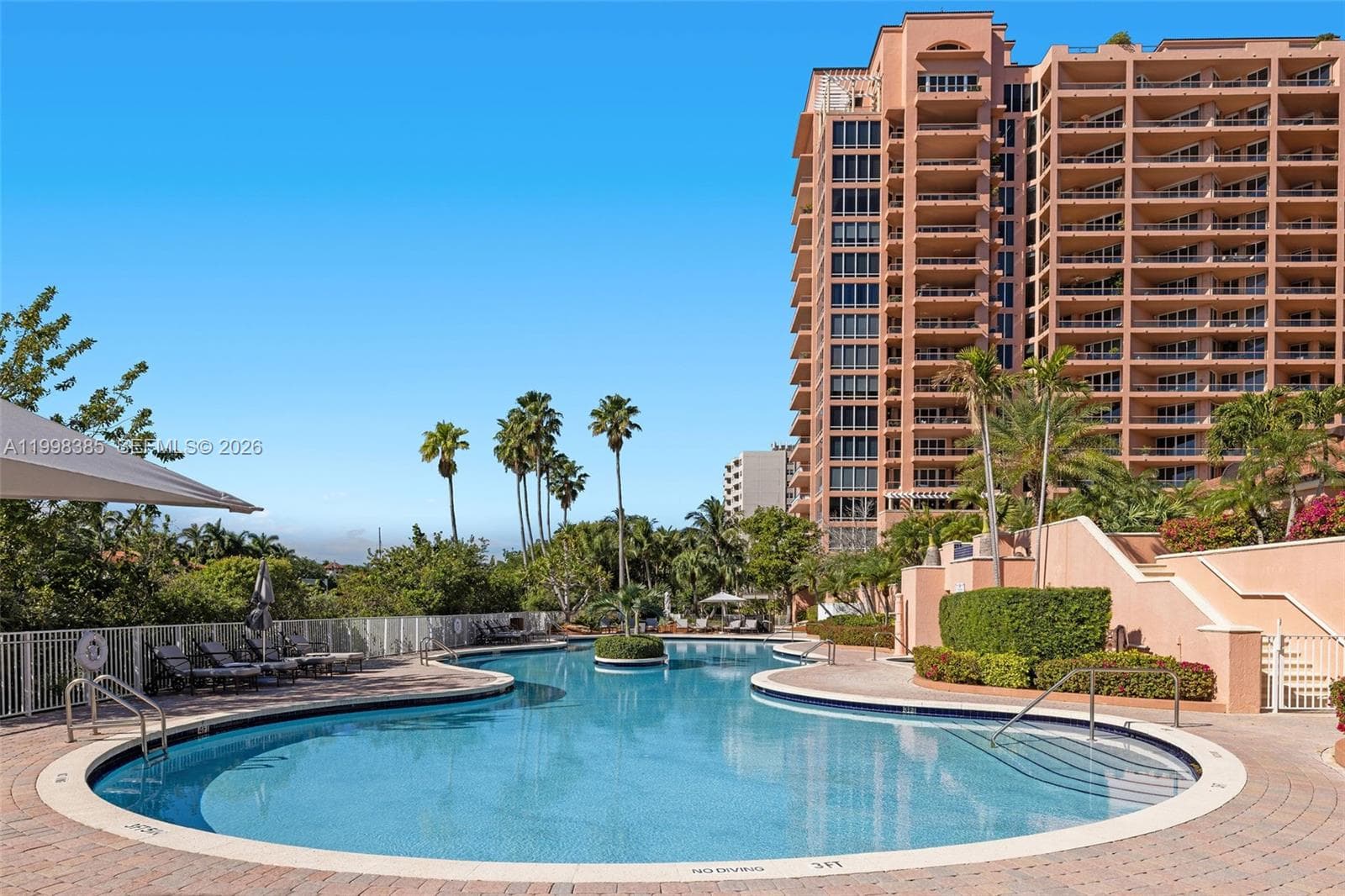 10 Edgewater Dr # 7G, Coral Gables FL 33133 — 26