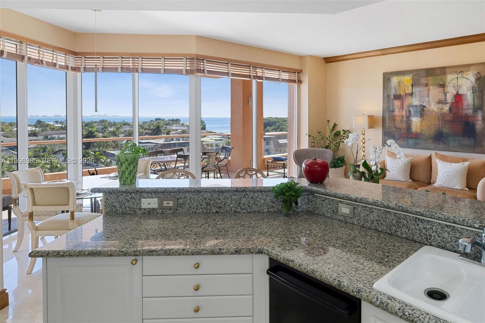 10 Edgewater Dr # 7G, Coral Gables FL 33133 — 7
