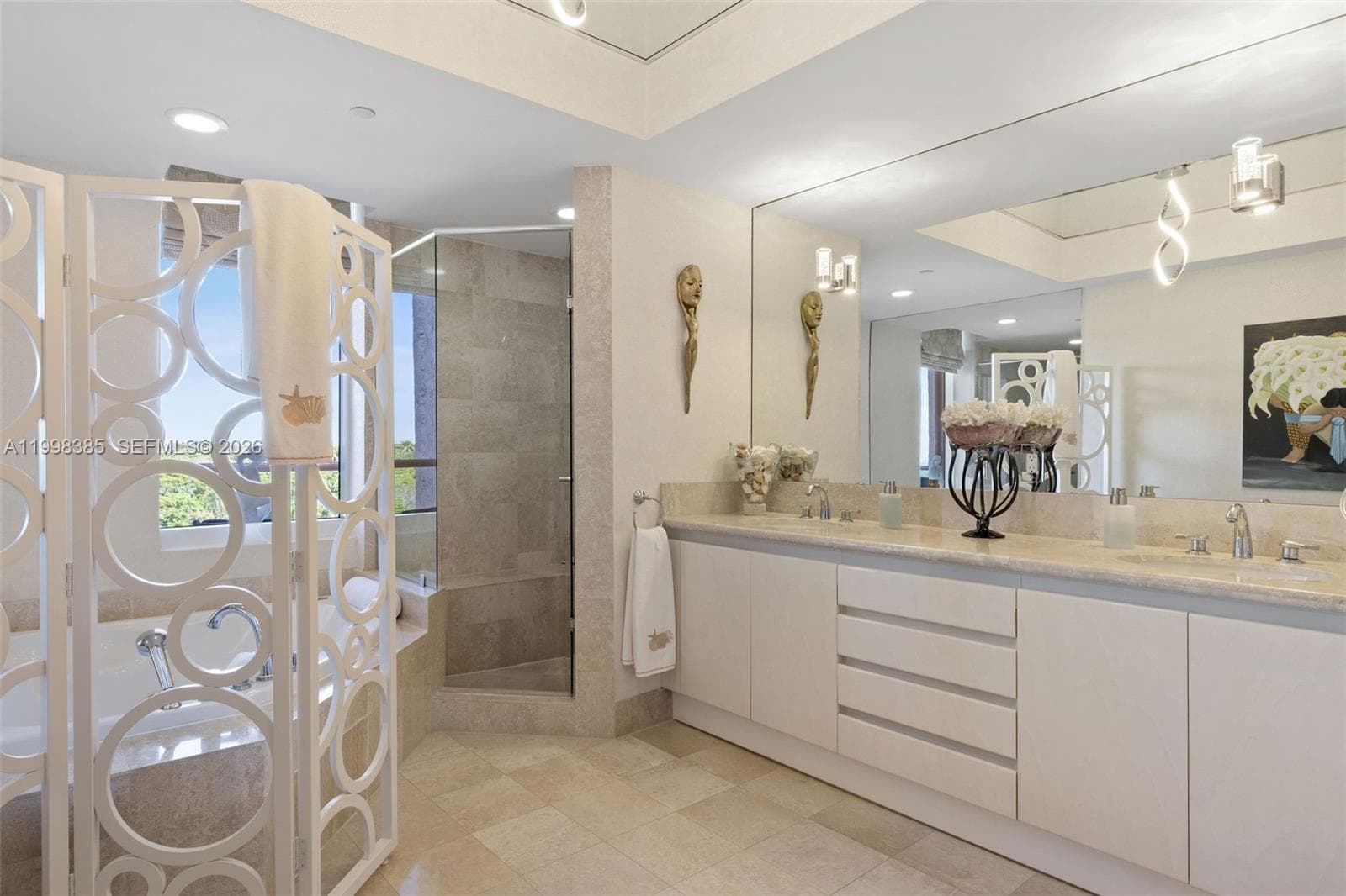 10 Edgewater Dr # 7G, Coral Gables FL 33133 — 14