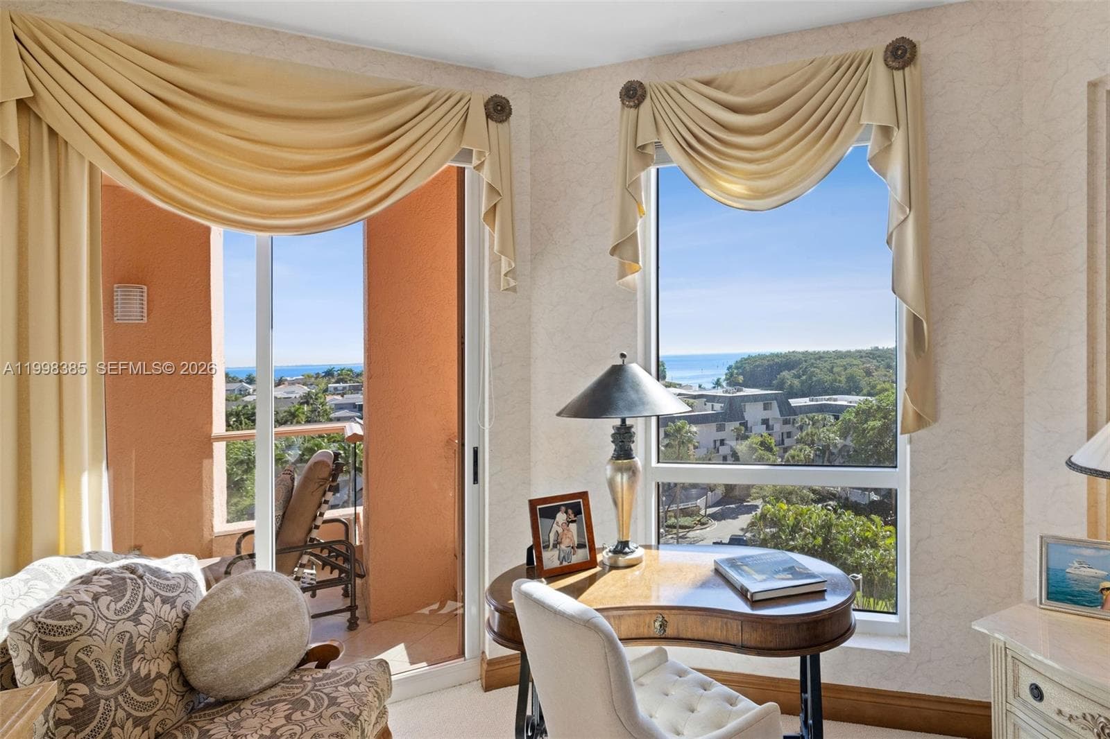 10 Edgewater Dr # 7G, Coral Gables FL 33133 — 18