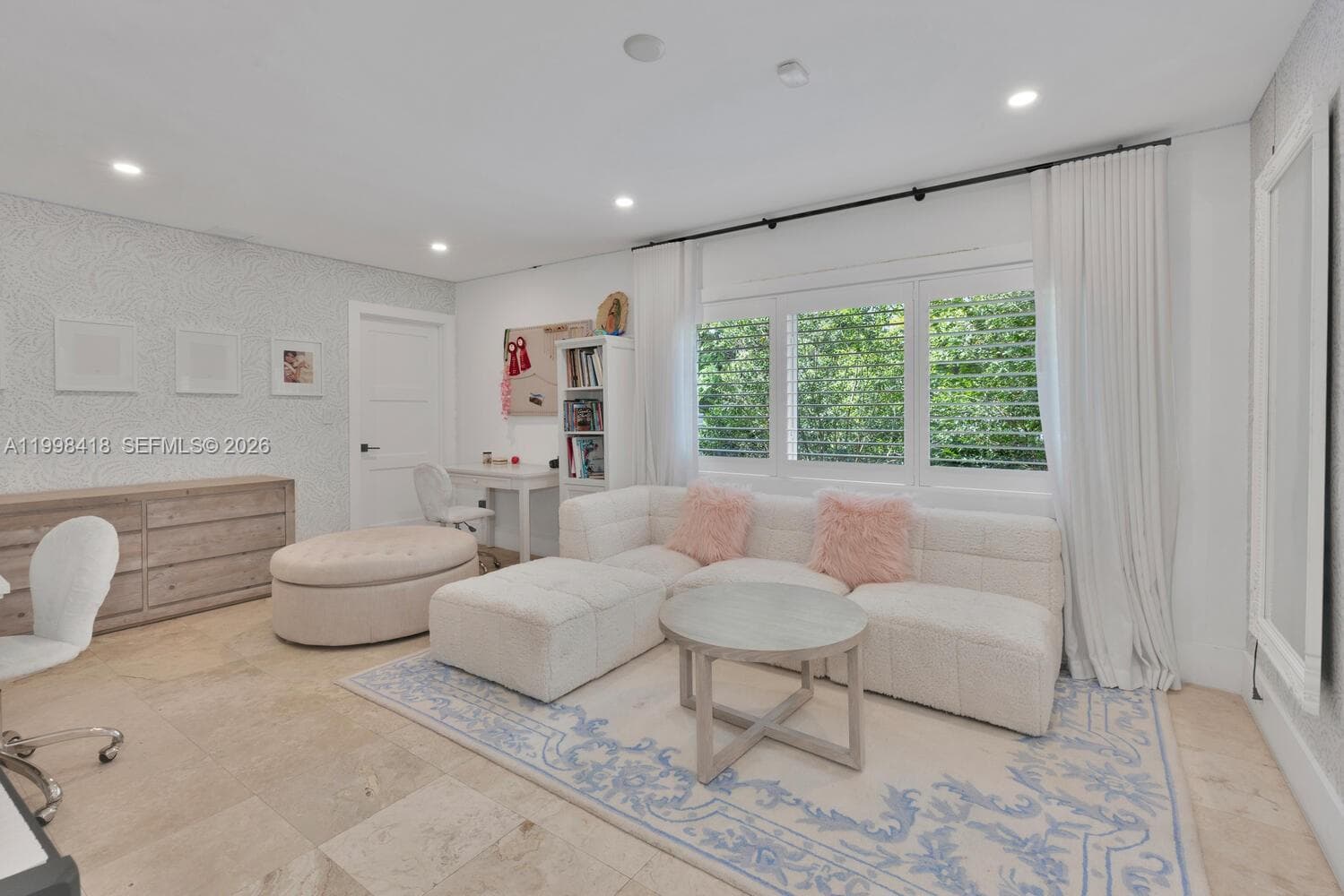 6140 SW 90th St, Pinecrest FL 33156 — 24