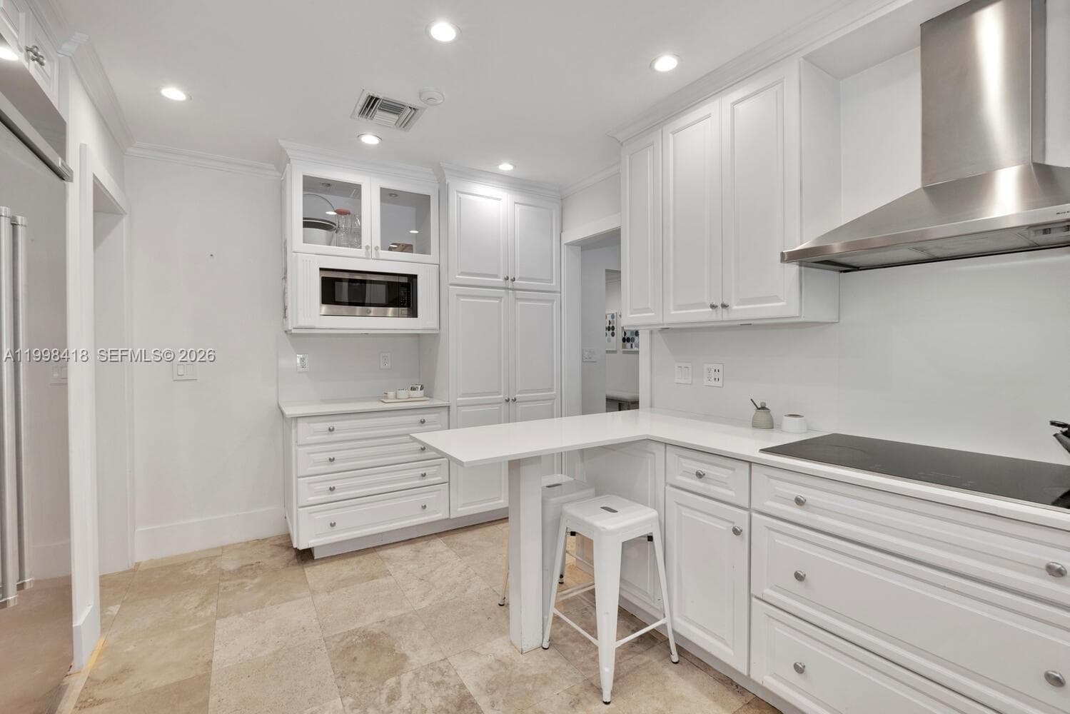 6140 SW 90th St, Pinecrest FL 33156 — 11