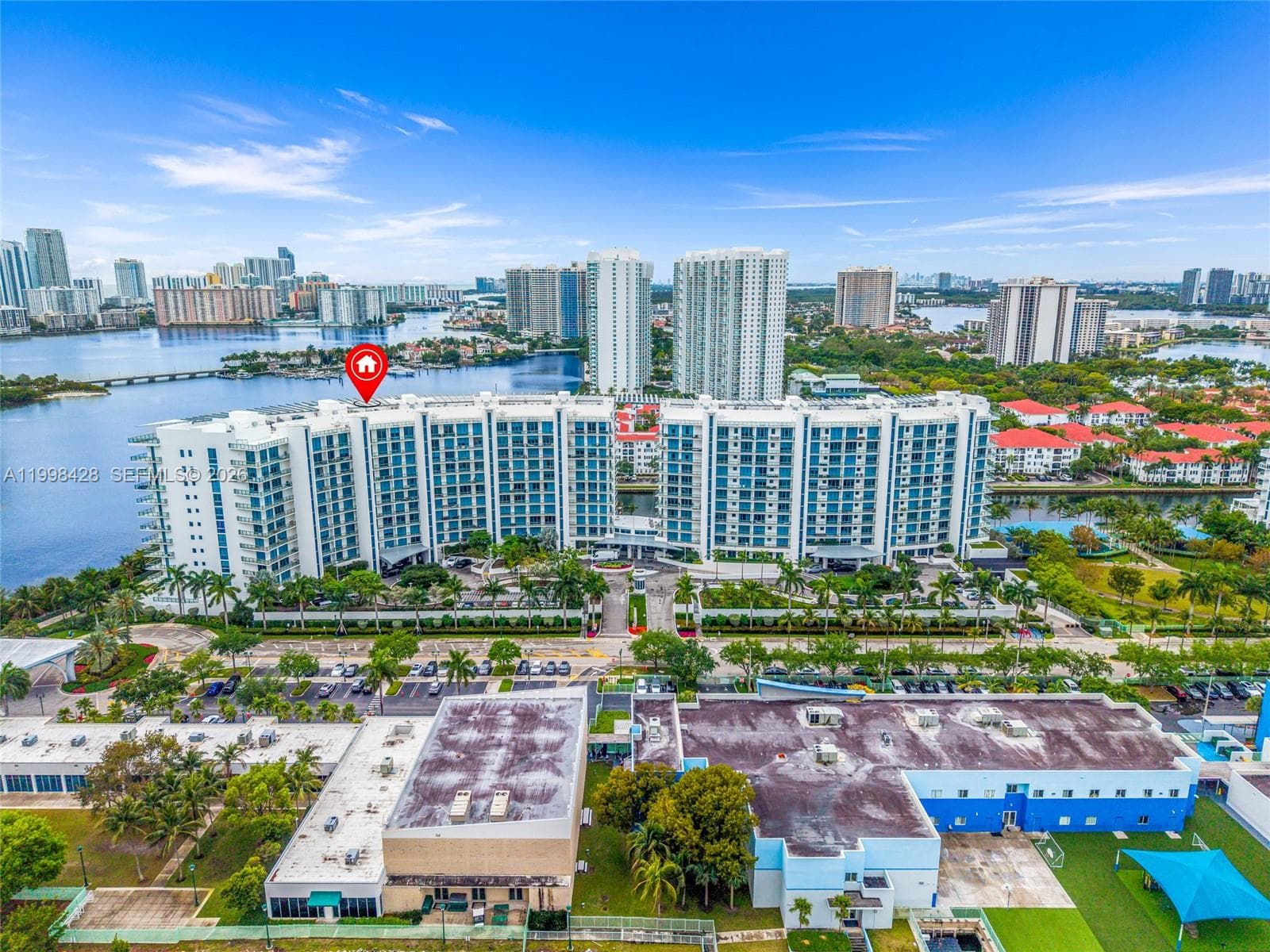 3300 NE 188th St # 812, Aventura FL 33180 — 80