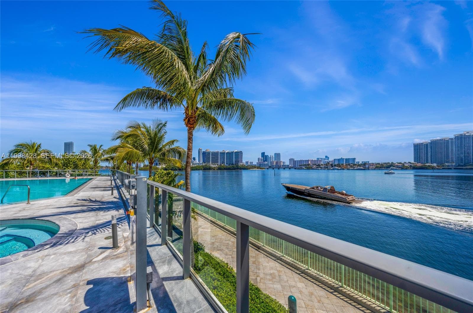 3300 NE 188th St # 812, Aventura FL 33180 — 96