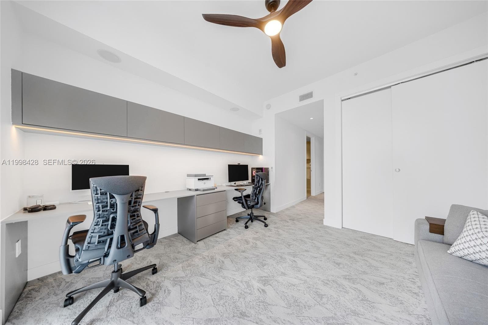 3300 NE 188th St # 812, Aventura FL 33180 — 28