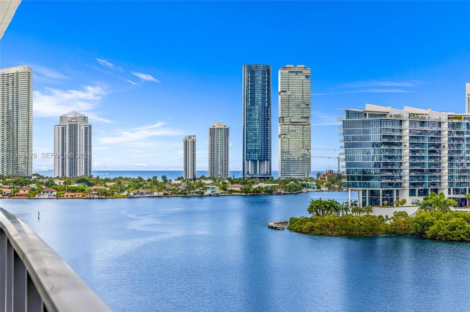 3300 NE 188th St # 812, Aventura FL 33180 — 30