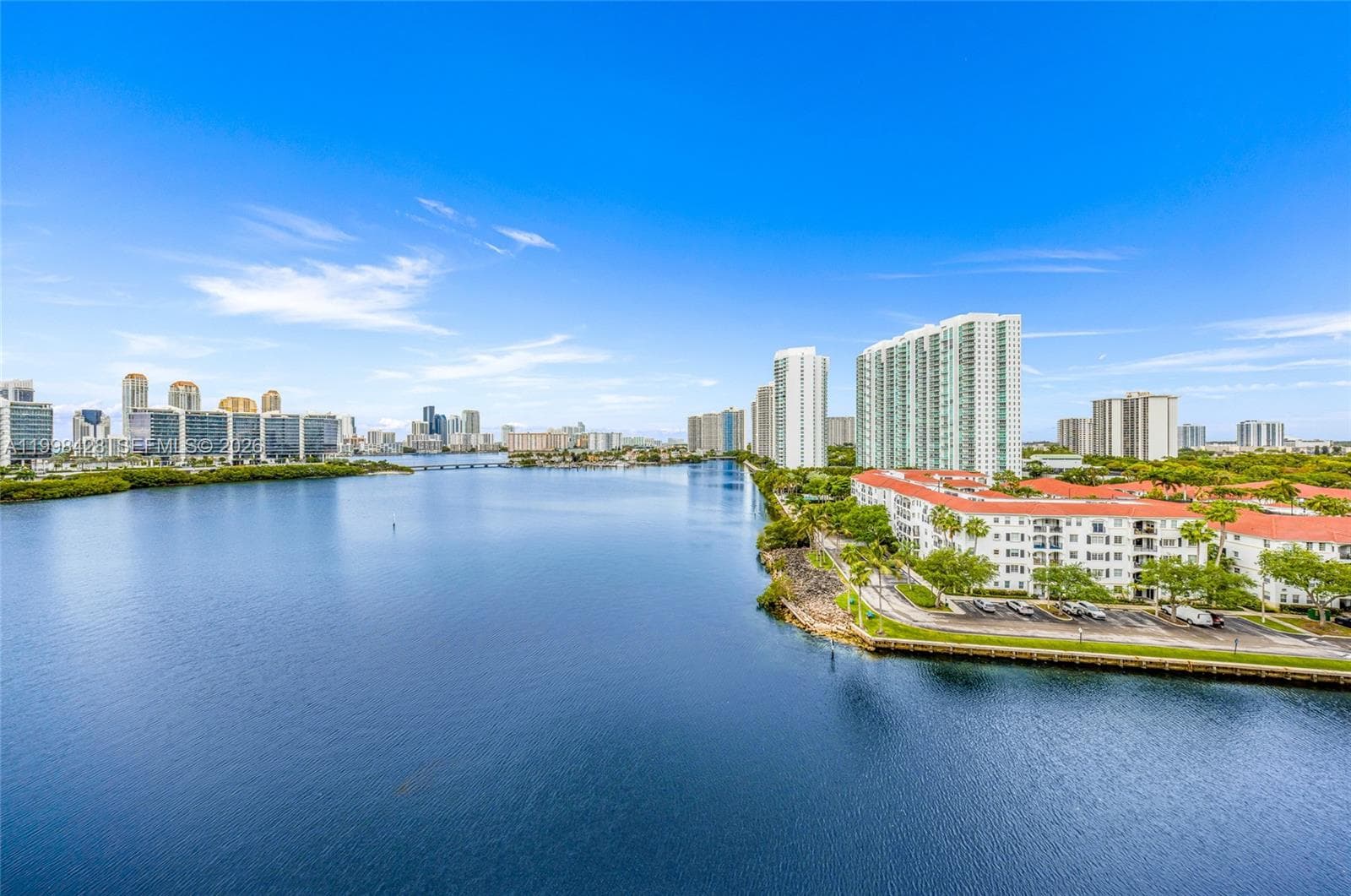 3300 NE 188th St # 812, Aventura FL 33180 — 29