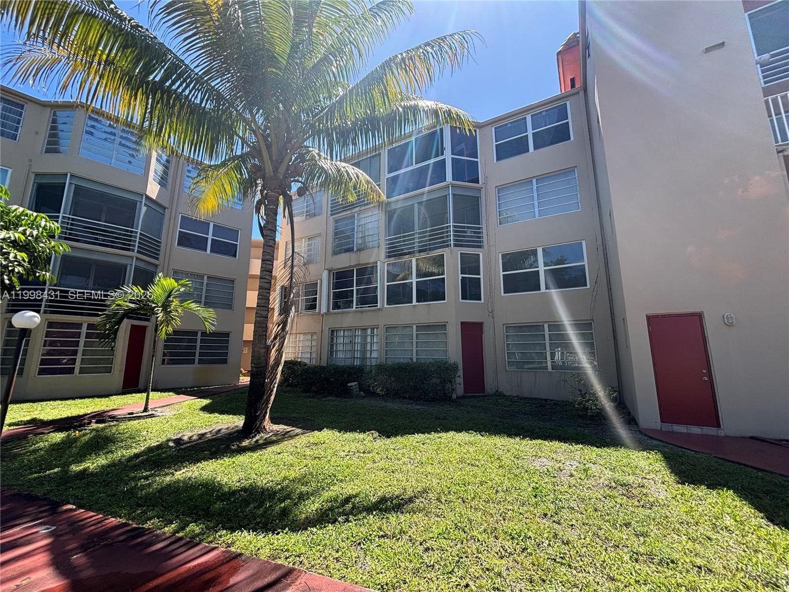 1501 NE 191st St # C211, Miami FL 33179 — 1