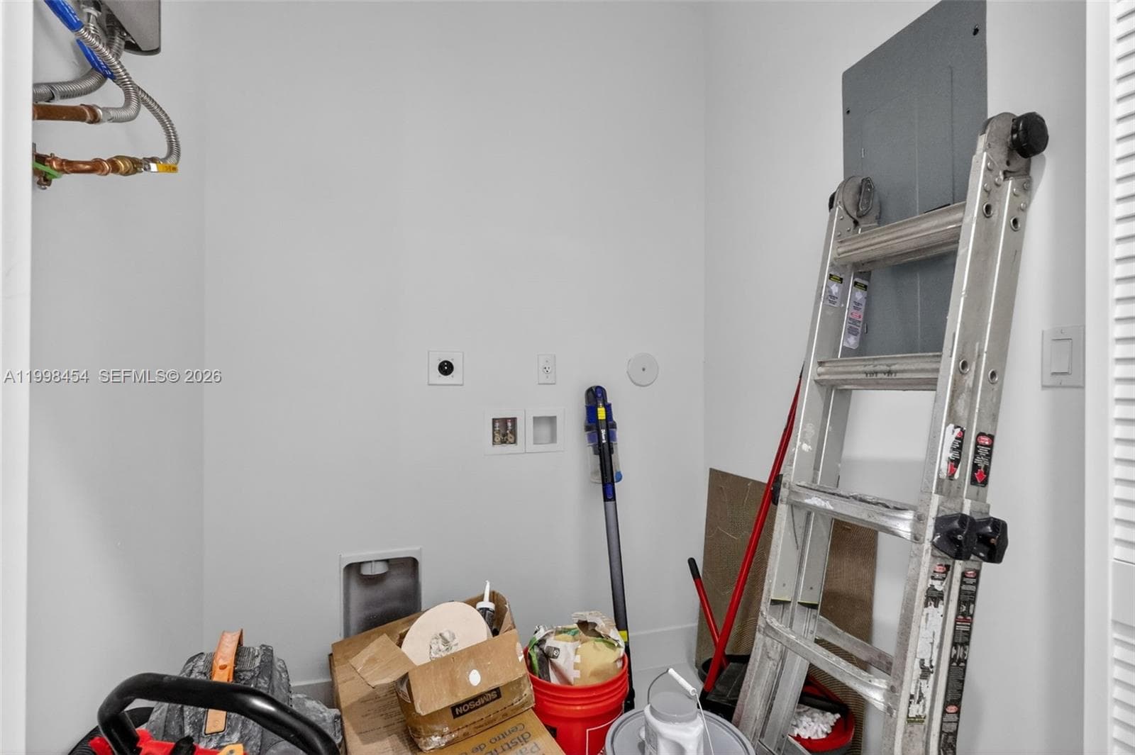 2270 Service Rd, Opa-Locka FL 33054 — 22