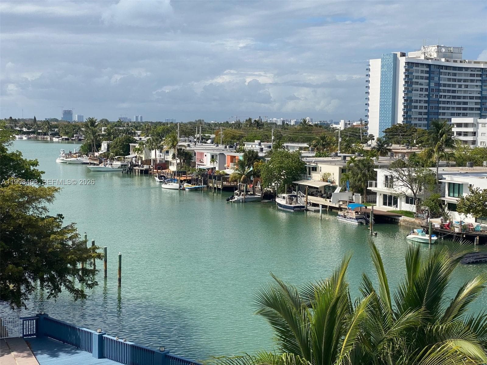 7125 Bay Dr # 506, Miami Beach FL 33141 — 3
