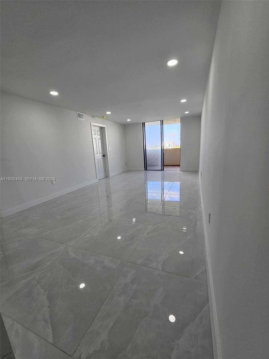 7125 Bay Dr # 506, Miami Beach FL 33141 — 14