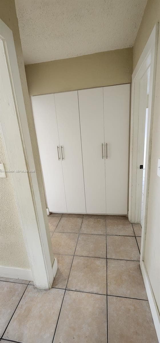 880 E 26th St, Hialeah FL 33013 — 30