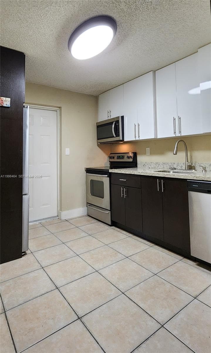 880 E 26th St, Hialeah FL 33013 — 10
