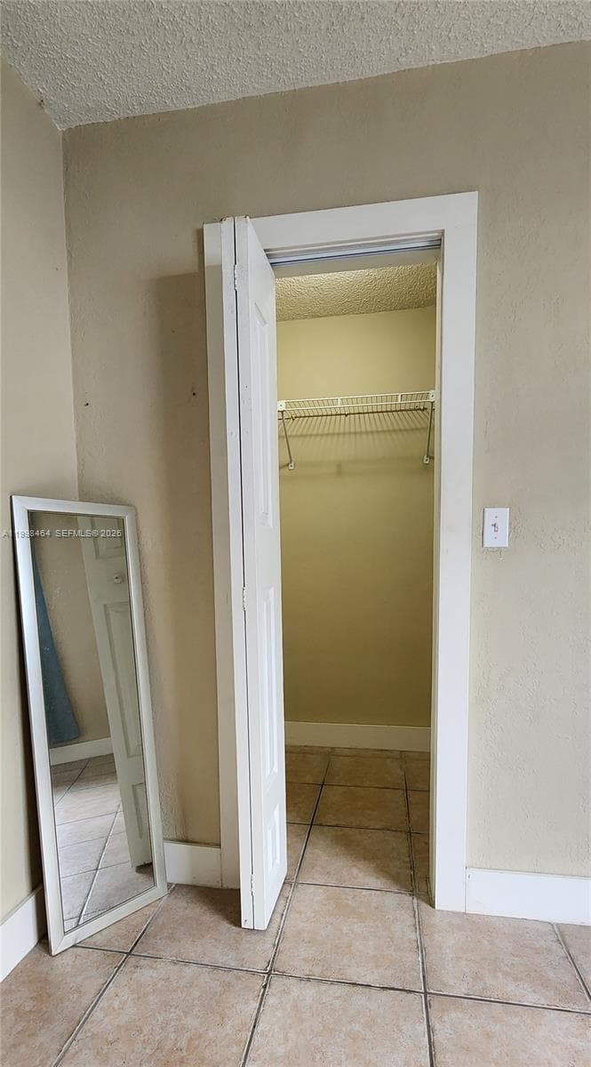 880 E 26th St, Hialeah FL 33013 — 15