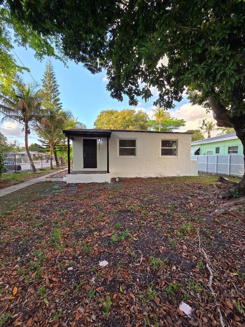 295 NW 48th St # 0, Miami FL 33127 — 1