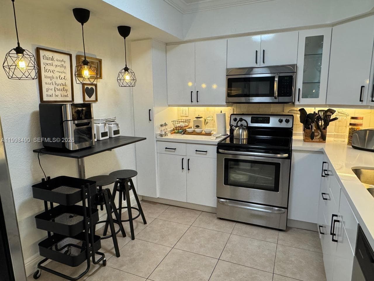 3600 Mystic Pointe Dr # 910, Aventura FL 33180 — 2