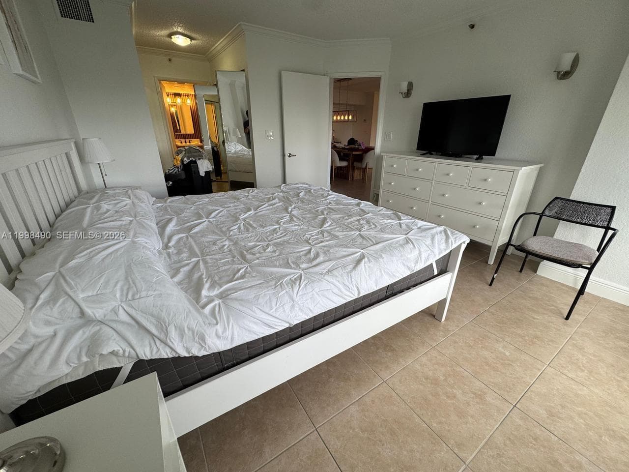 3600 Mystic Pointe Dr # 910, Aventura FL 33180 — 17