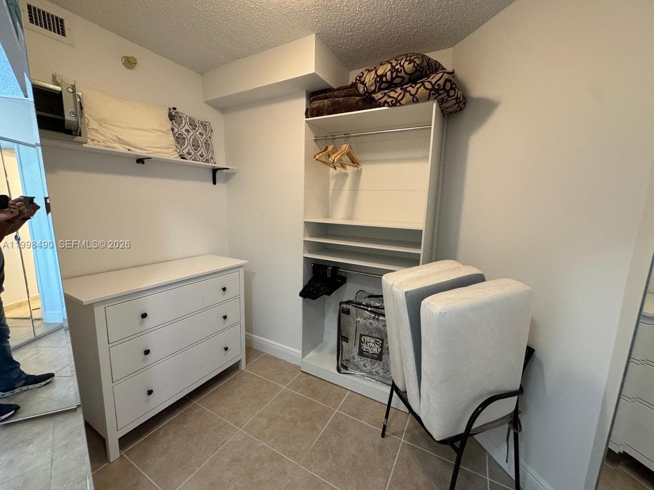 3600 Mystic Pointe Dr # 910, Aventura FL 33180 — 18