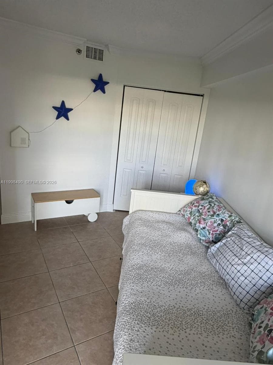 3600 Mystic Pointe Dr # 910, Aventura FL 33180 — 21