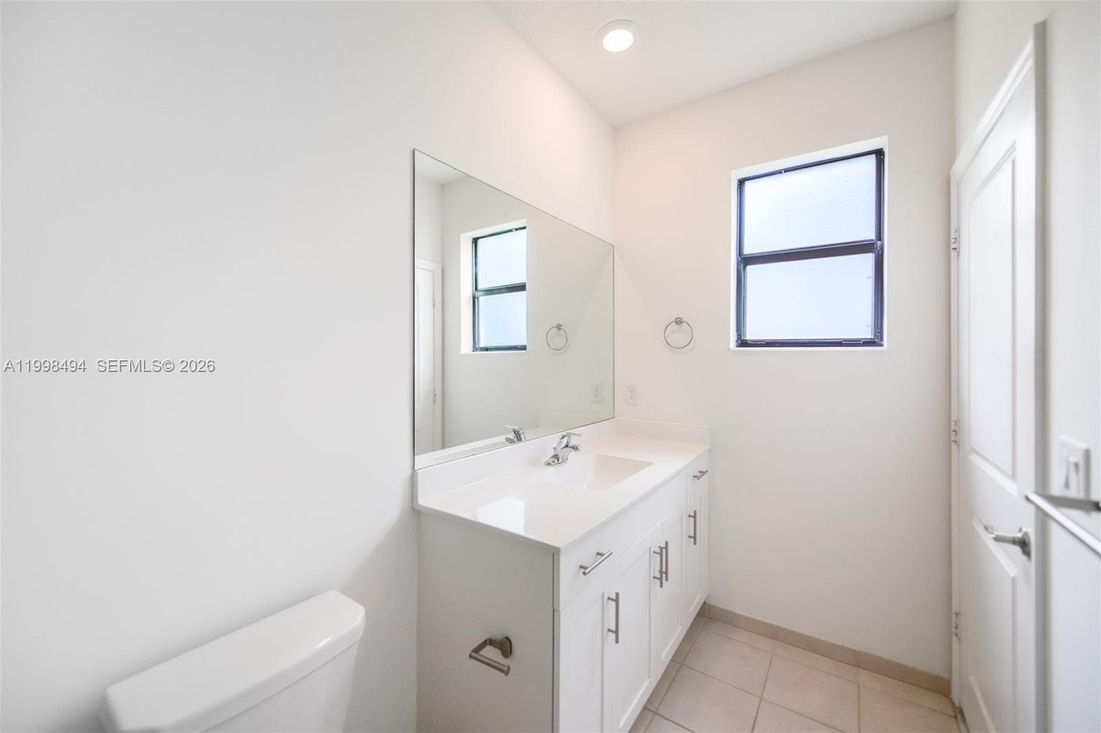 640 NE 207th St, Miami FL 33179 — 23