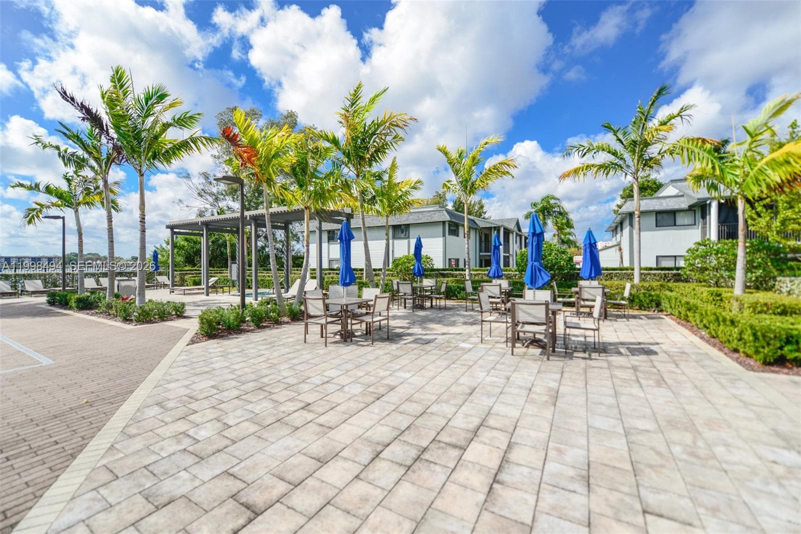 640 NE 207th St, Miami FL 33179 — 47