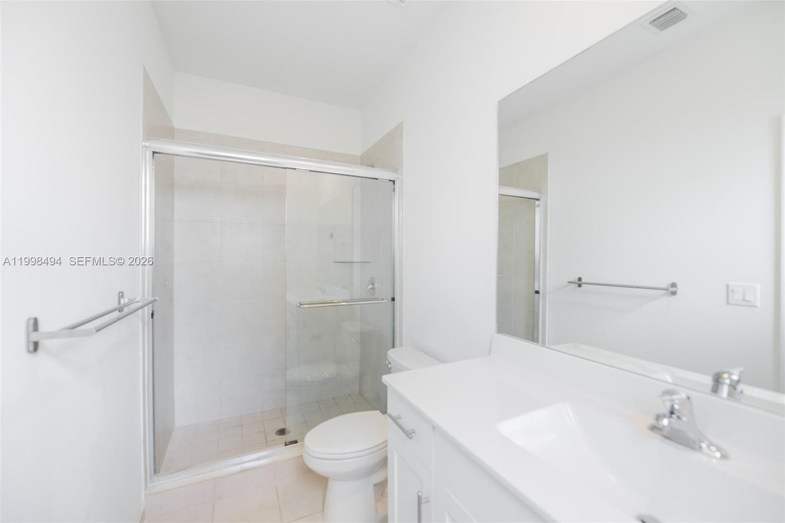 640 NE 207th St, Miami FL 33179 — 22