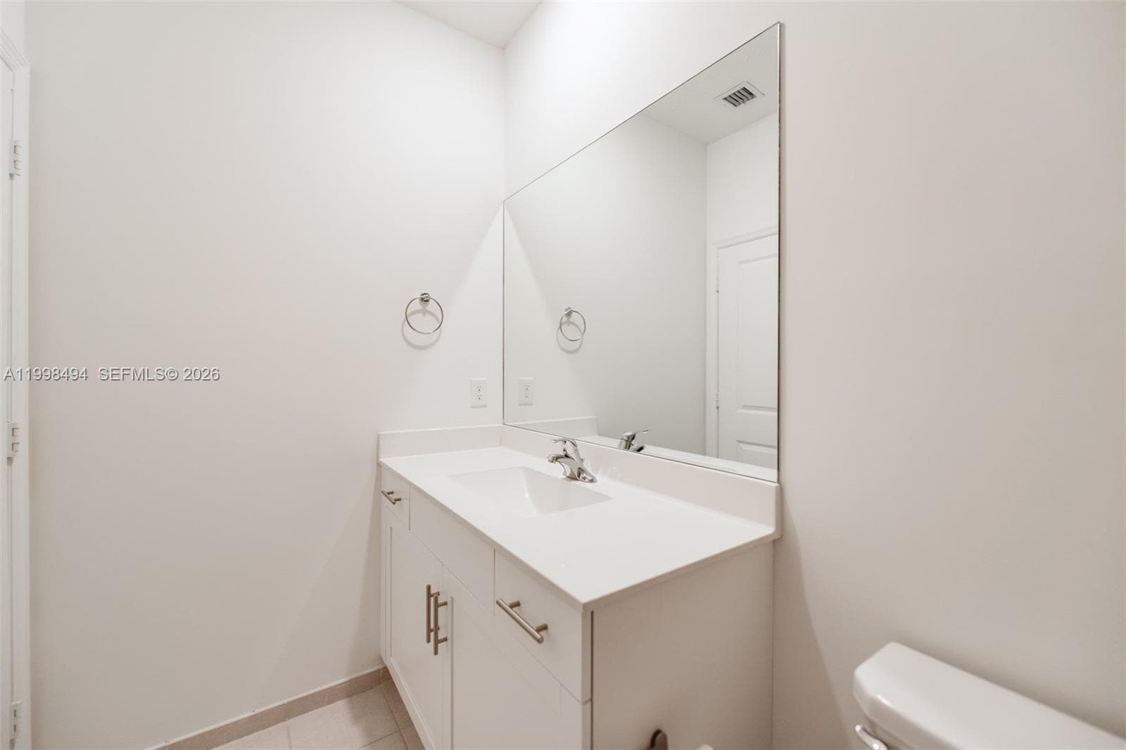 640 NE 207th St, Miami FL 33179 — 35