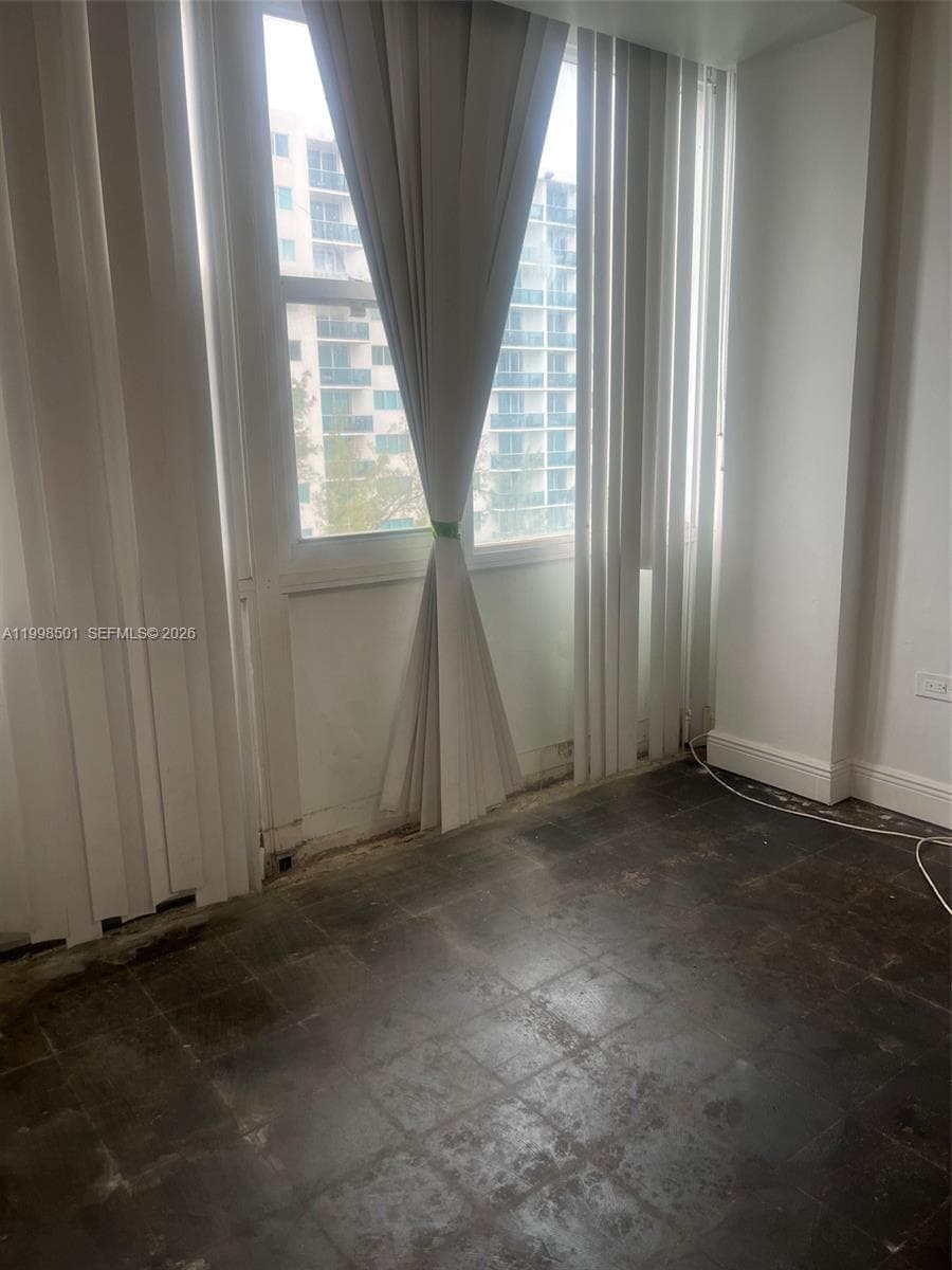 7545 E Treasure Dr # 5H, North Bay Village FL 33141 — 23